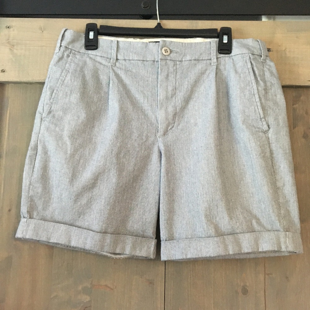 Abercrombie and Fitch Shorts Mens 33 Blue Pin Stripe Stretch Chambray Preppy